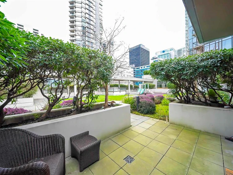 303-1211 Melville Street, Vancouver, BC, V6E 0A7 - 23