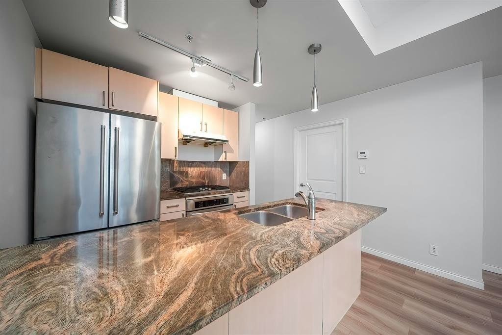303-1211 Melville Street, Vancouver, BC, V6E 0A7 - 9