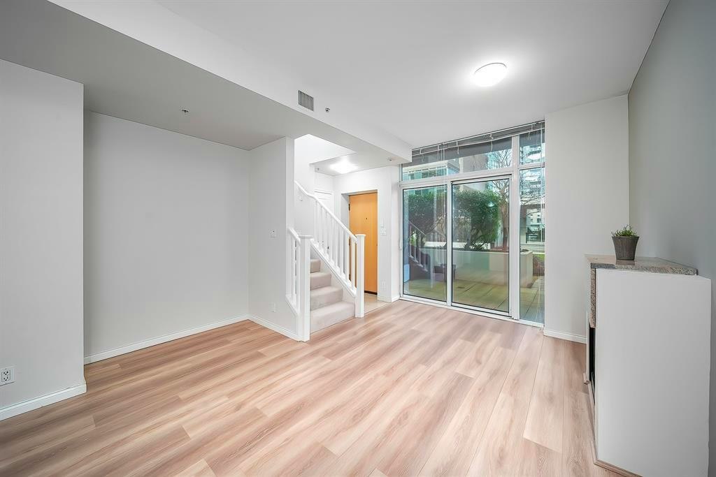 303-1211 Melville Street, Vancouver, BC, V6E 0A7 - 7