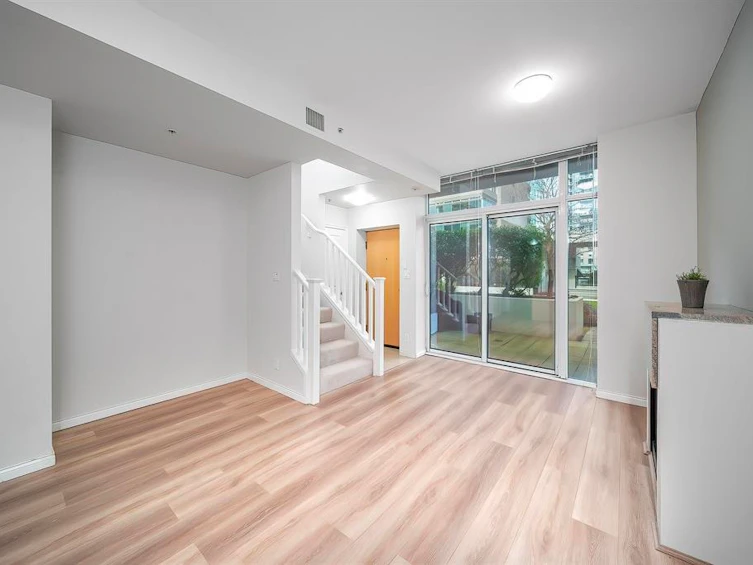 303-1211 Melville Street, Vancouver, BC, V6E 0A7 - 7