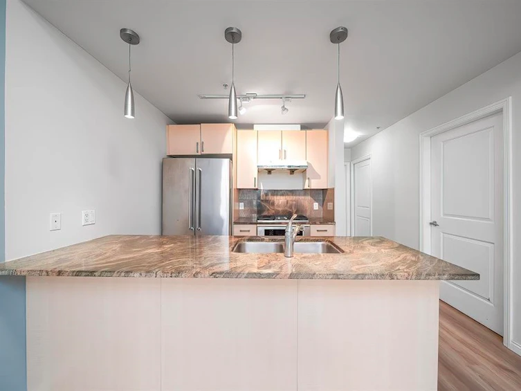 303-1211 Melville Street, Vancouver, BC, V6E 0A7 - 11