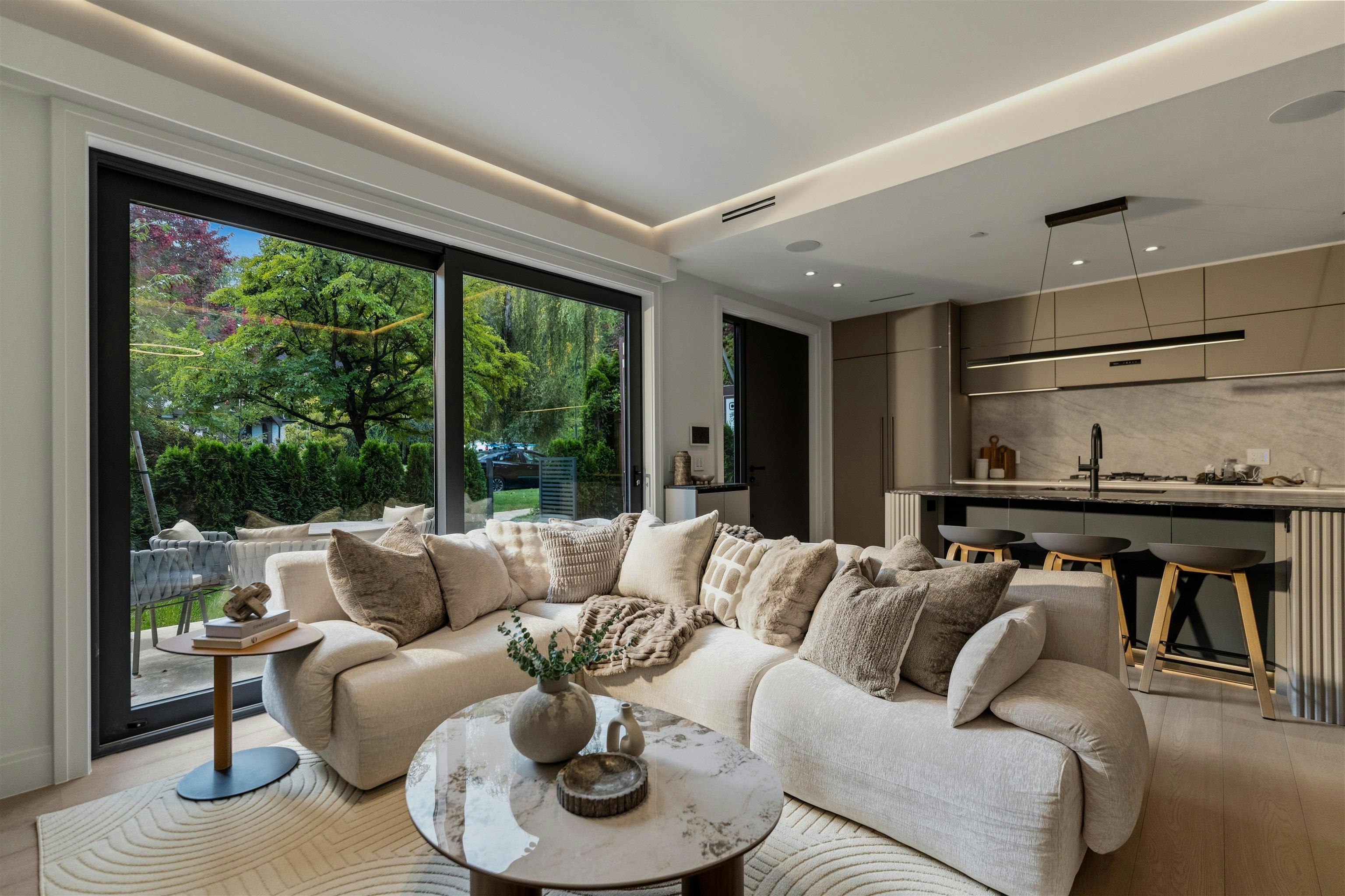1-1183 W 33rd Avenue - 3