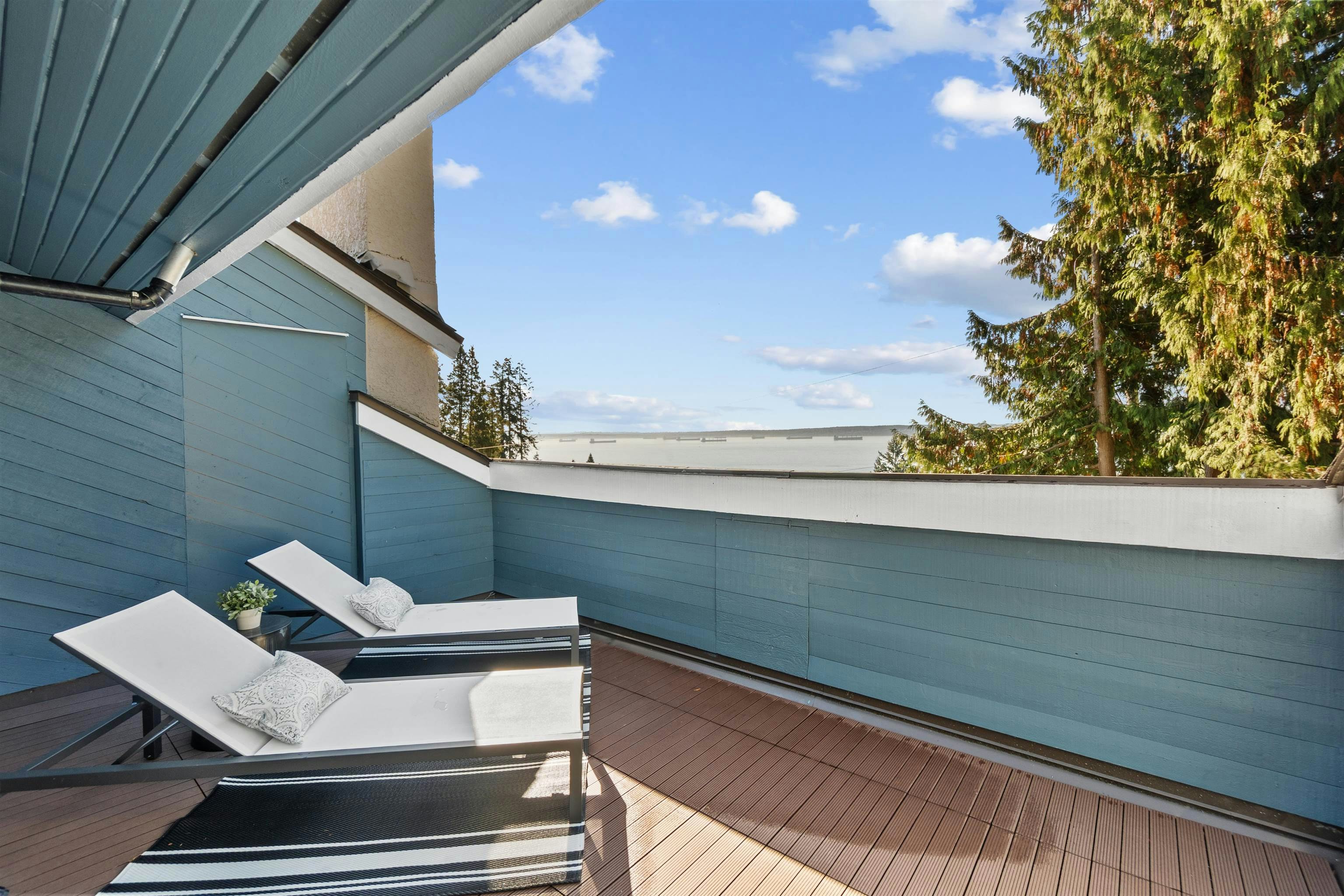 3381 Mathers Avenue, West Vancouver, BC, V7V 2K6 - 28