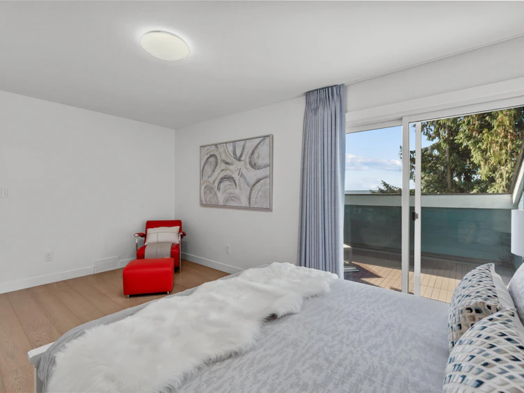3381 Mathers Avenue, West Vancouver, BC, V7V 2K6 - 27
