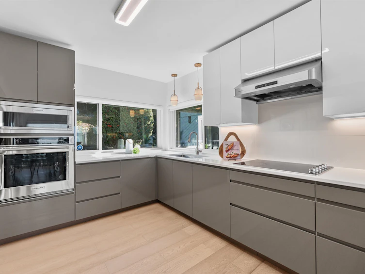 3381 Mathers Avenue, West Vancouver, BC, V7V 2K6 - 12