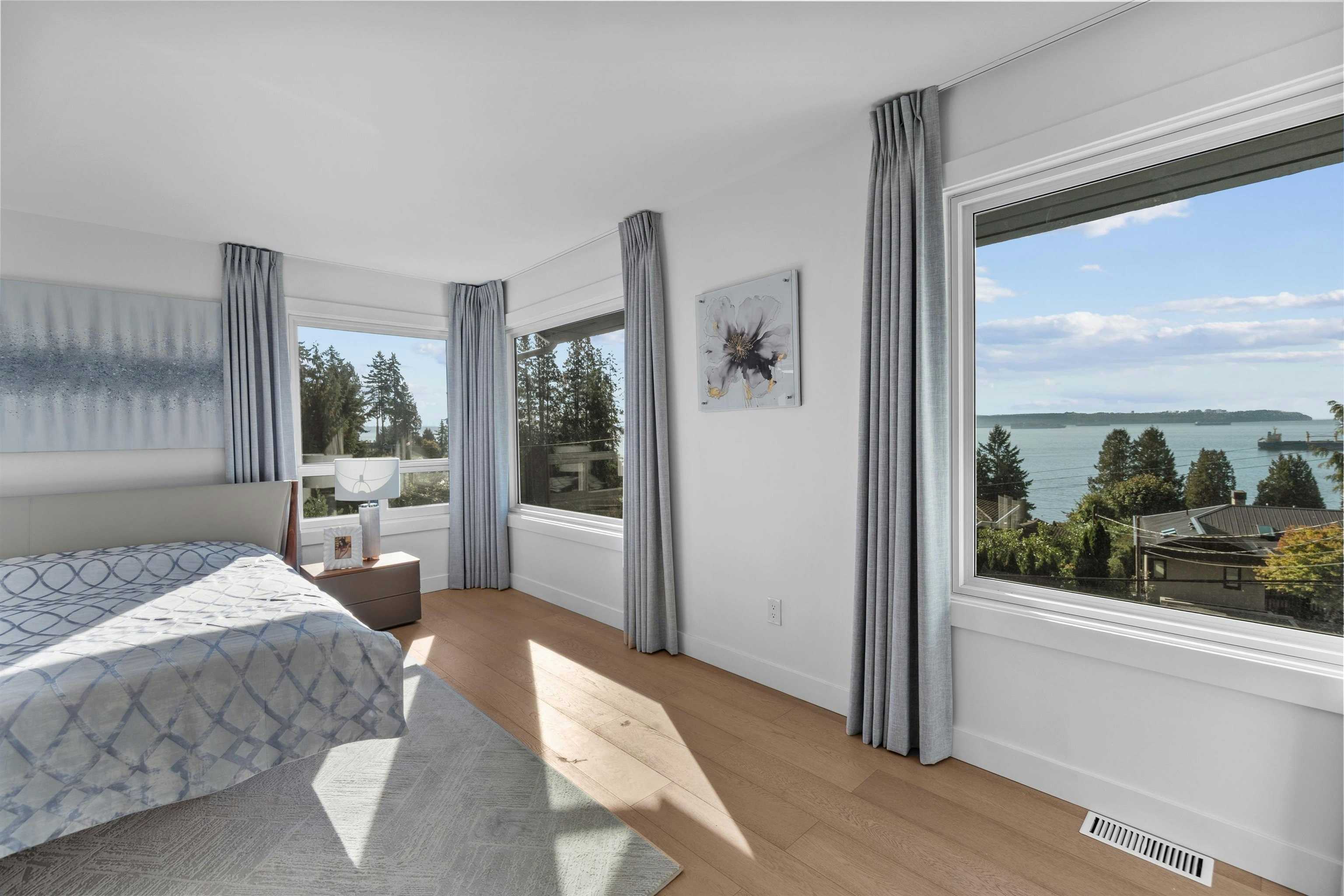 3381 Mathers Avenue, West Vancouver, BC, V7V 2K6 - 24