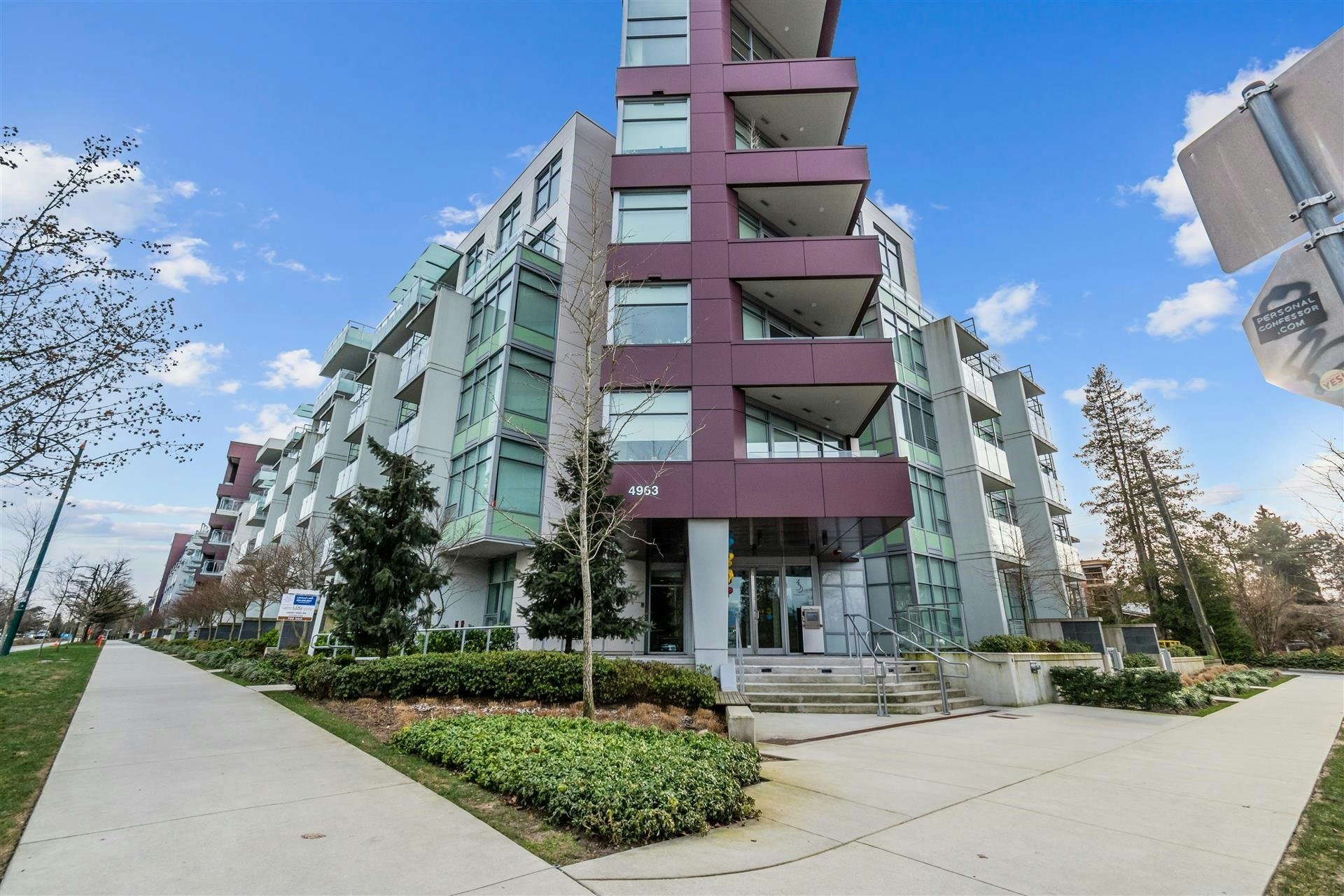 305-4963 Cambie Street, Vancouver, BC, V5Z 0H5