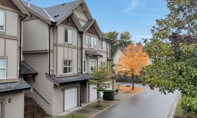 142-1055 Riverwood Gate
