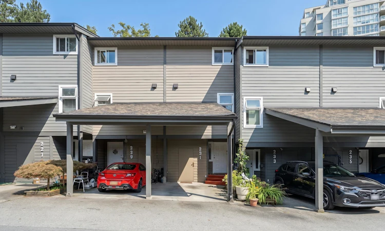 231 Balmoral Place