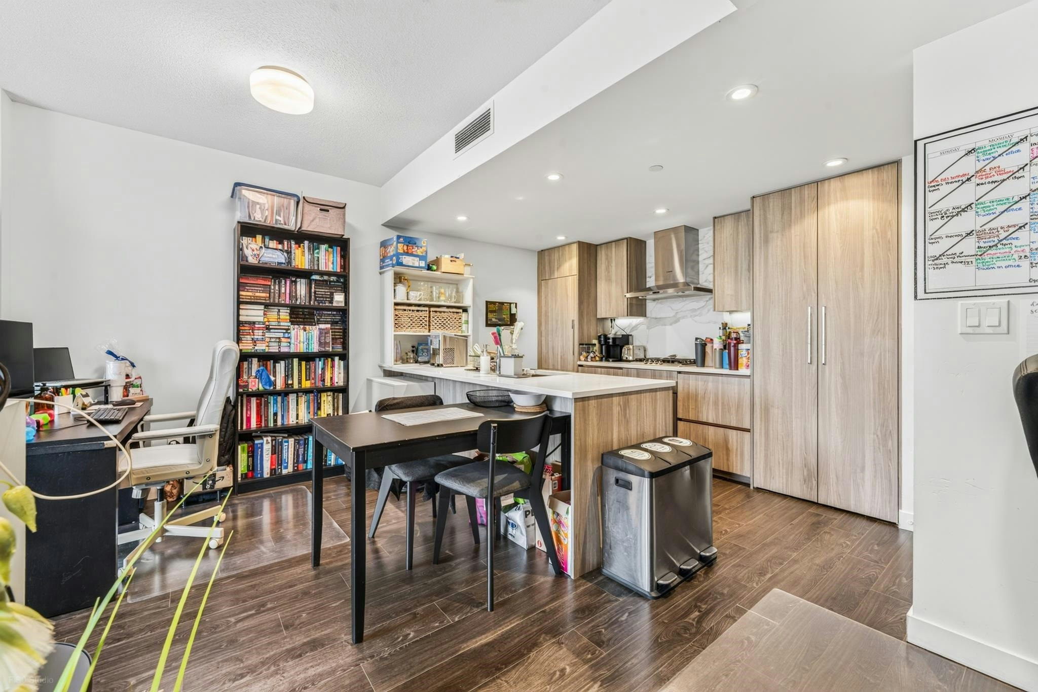505-9887 Whalley Boulevard - 2
