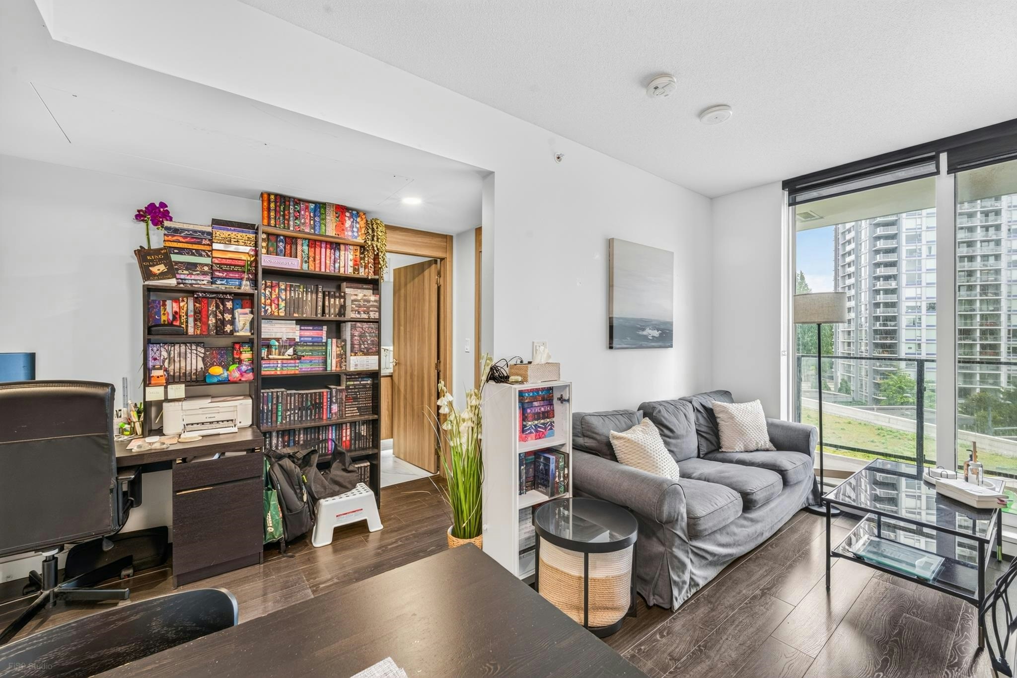 505-9887 Whalley Boulevard - 5