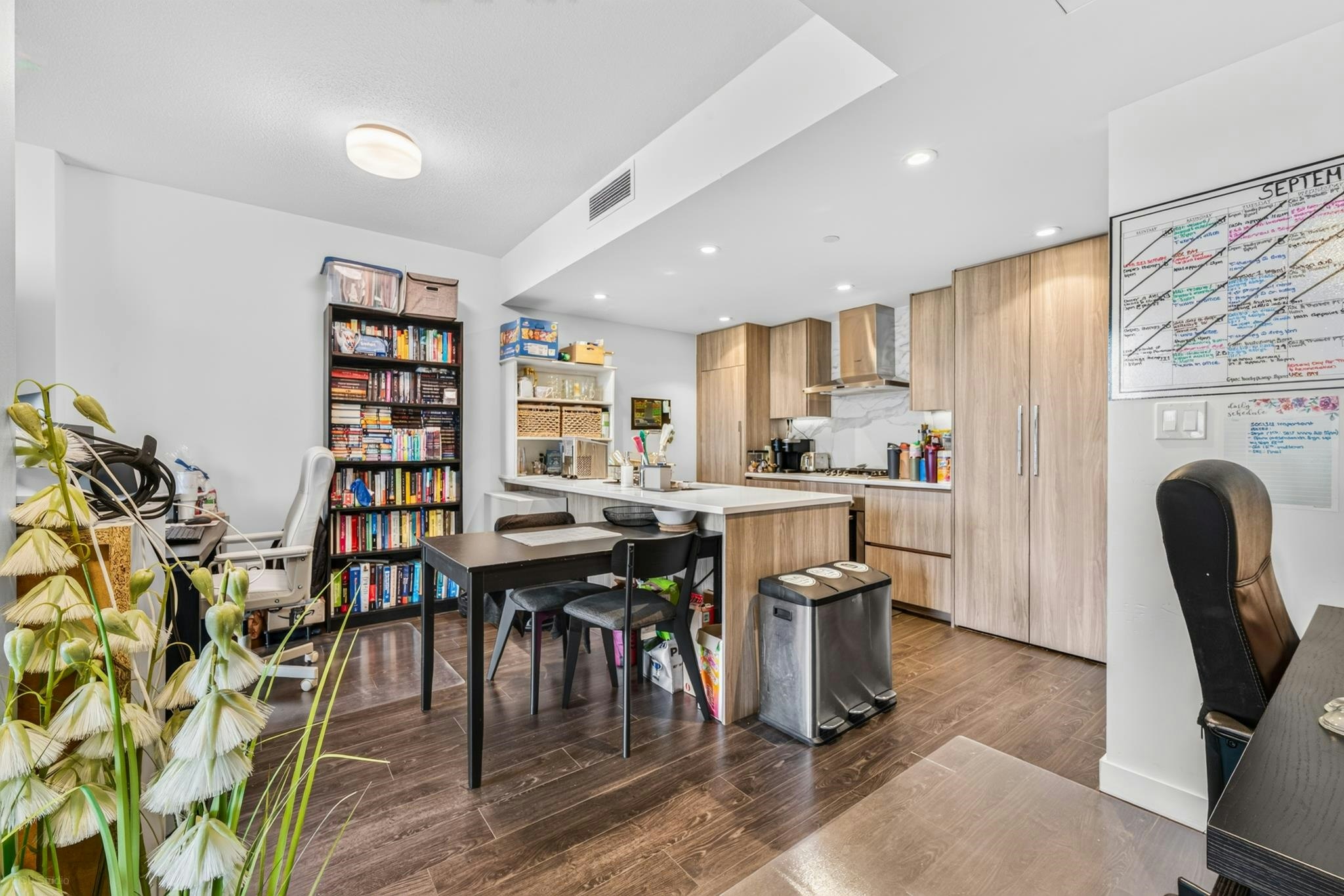 505-9887 Whalley Boulevard - 3