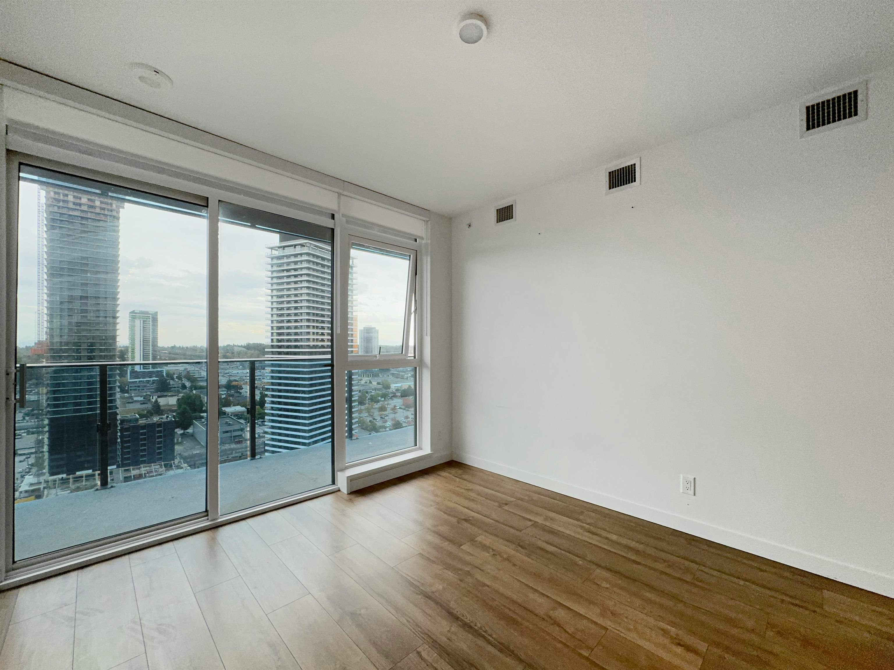 17xx-13428 105 Avenue, Surrey, BC, V3T 0S6 - 5