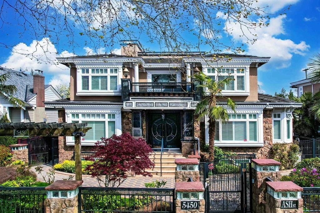 5450 Ash Street, Vancouver, BC, V5Z 3G6