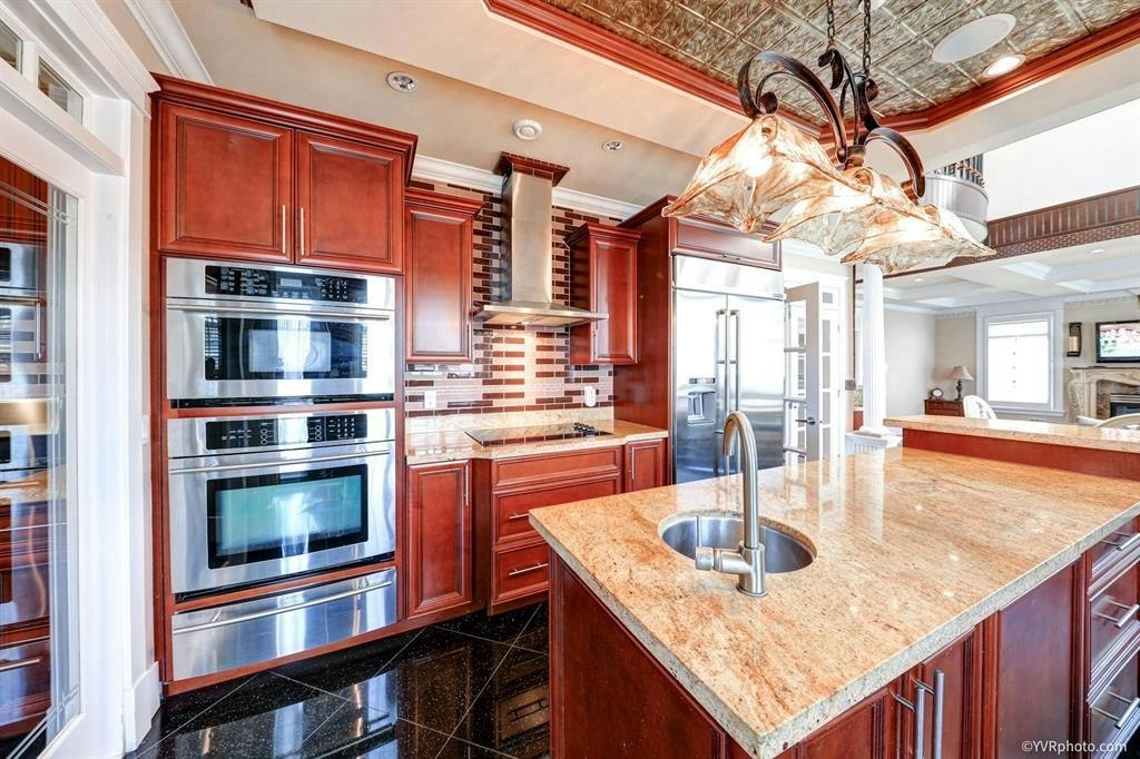 5450 Ash Street, Vancouver, BC, V5Z 3G6 - 5