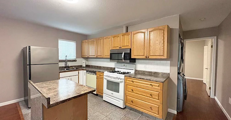 Garden-5225 Canada Way, Burnaby, BC, V5E 3N4 - 4