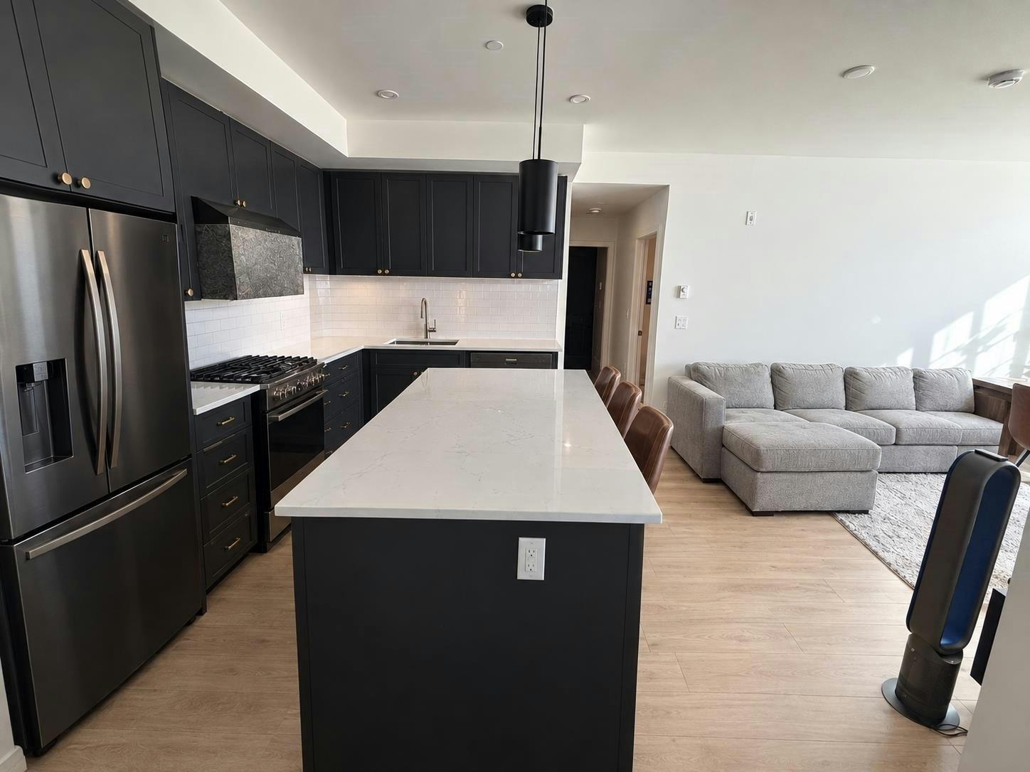 301-2425 166 Street, Surrey, BC, V3Z 1K7 - 2