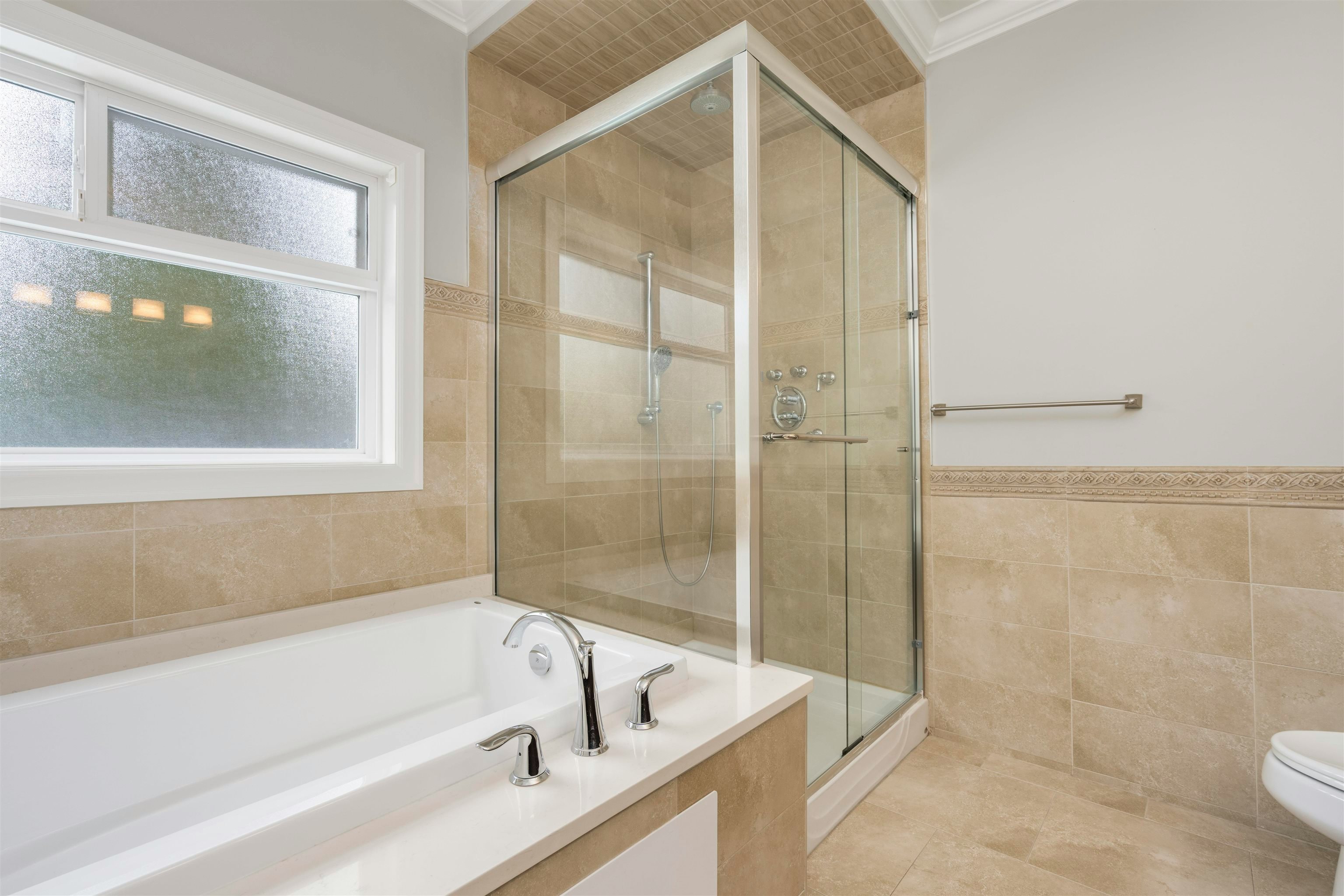 1415 Nanaimo Street, New Westminster, BC, V3M 2G3 - 14