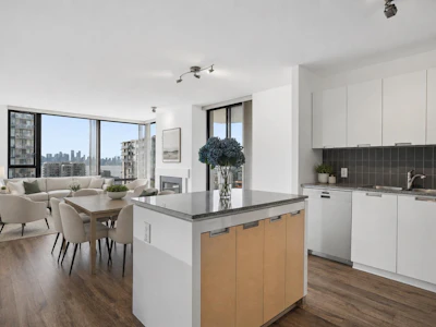 903-151 W 2nd Street - 2