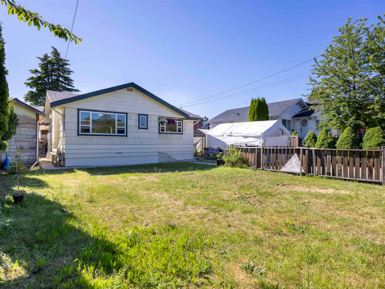 931 Sperling Avenue, Burnaby, BC, V5B 4H7 - 17