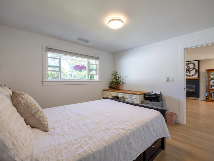 931 Sperling Avenue, Burnaby, BC, V5B 4H7 - 12