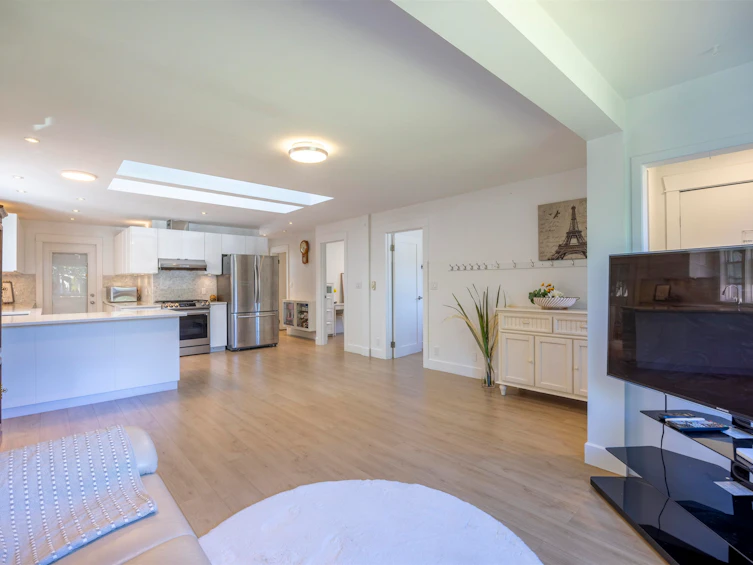 931 Sperling Avenue, Burnaby, BC, V5B 4H7 - 8