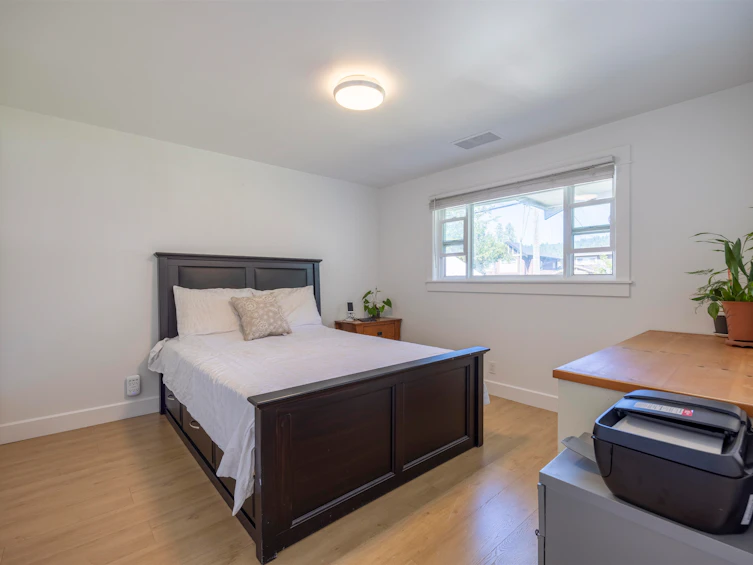 931 Sperling Avenue, Burnaby, BC, V5B 4H7 - 11