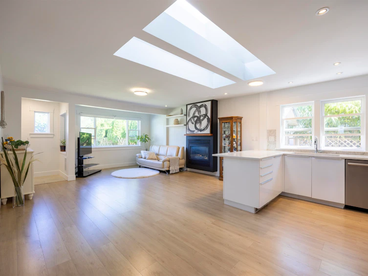 931 Sperling Avenue, Burnaby, BC, V5B 4H7 - 6