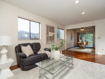 6760 Lakeview Avenue - 3