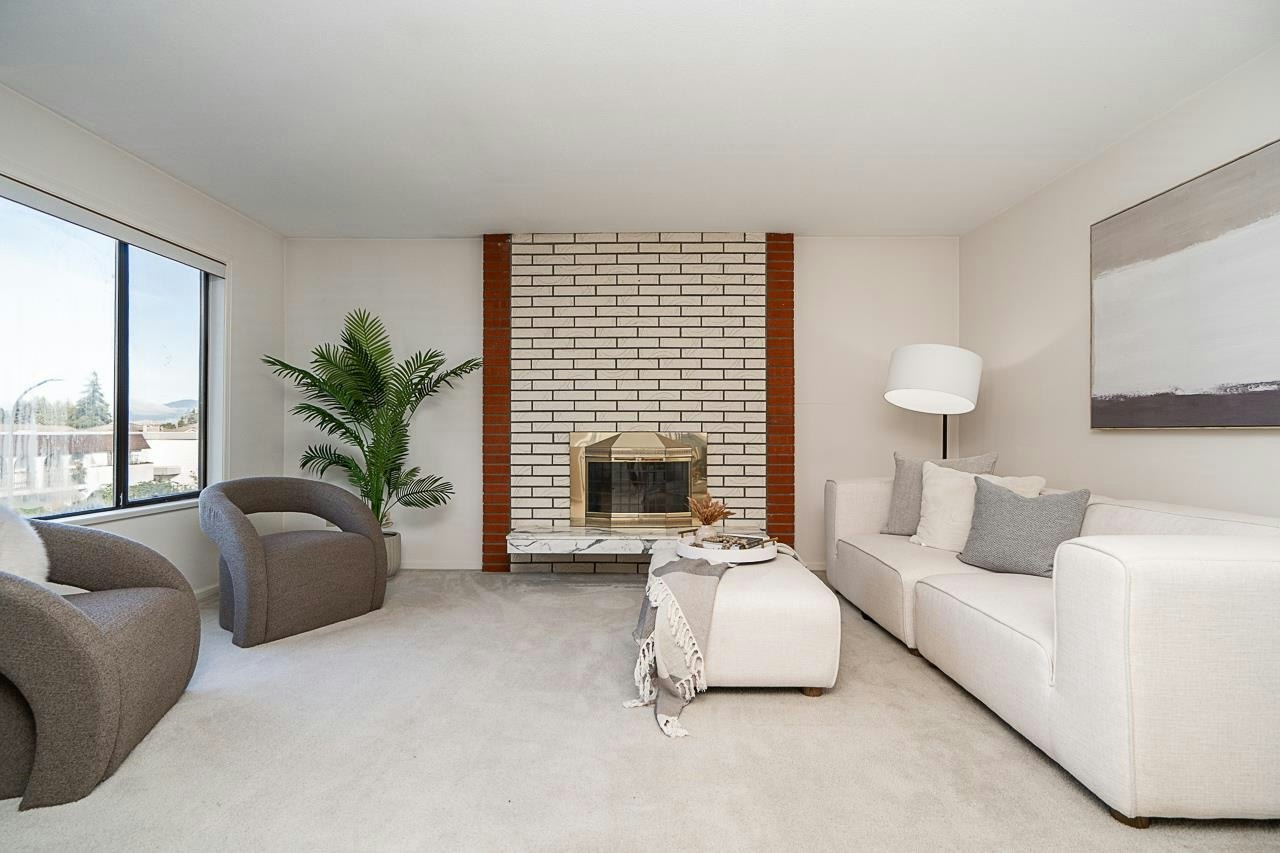 6760 Lakeview Avenue - 5