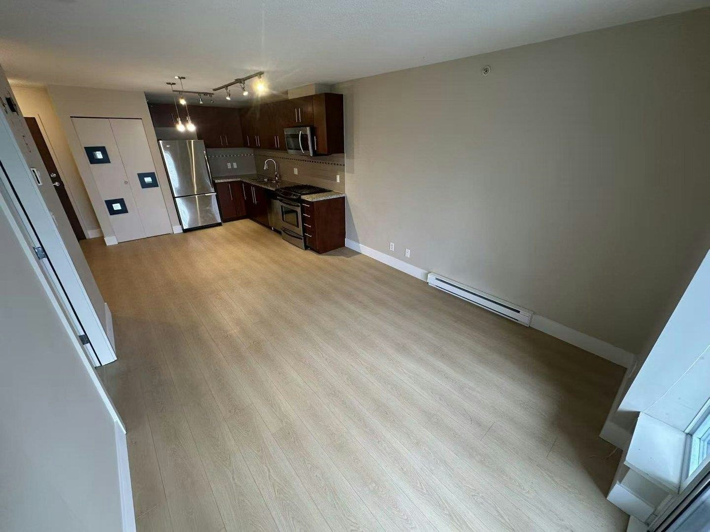1302-8288 Lansdowne Road, Richmond, BC, V6X 0B3 - 4