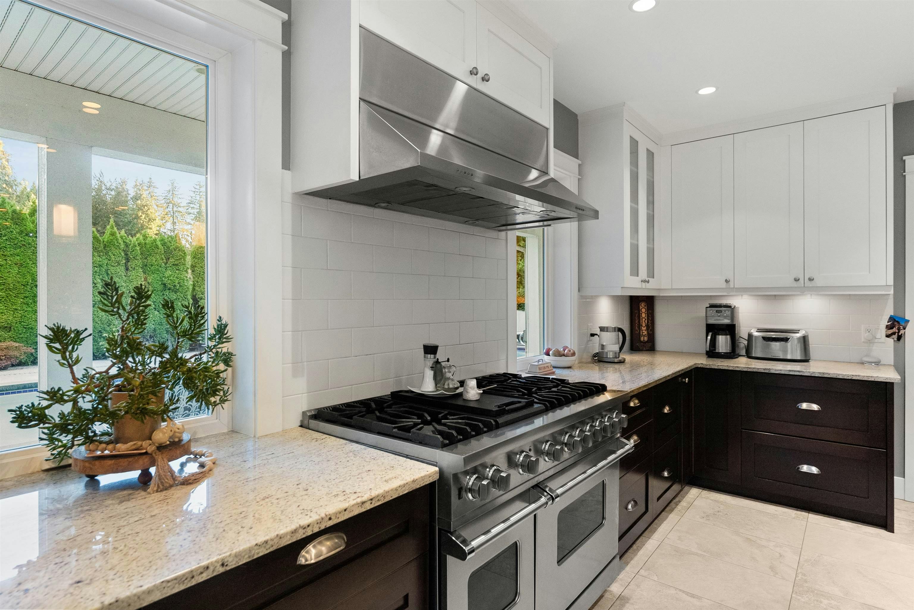 320 Moyne Drive, West Vancouver, BC, V7S 1J5 - 11