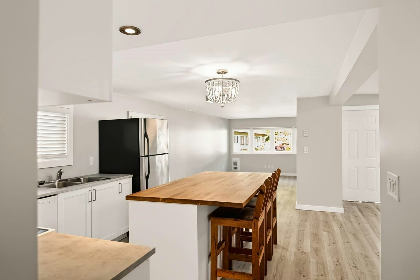 1413 Sunshine Coast Highway, Gibsons, BC, V0N 1V5 - 8