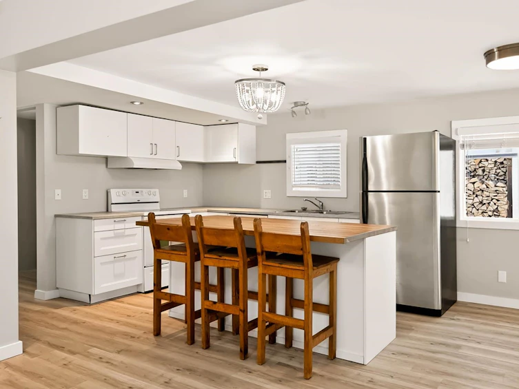 1413 Sunshine Coast Highway, Gibsons, BC, V0N 1V5