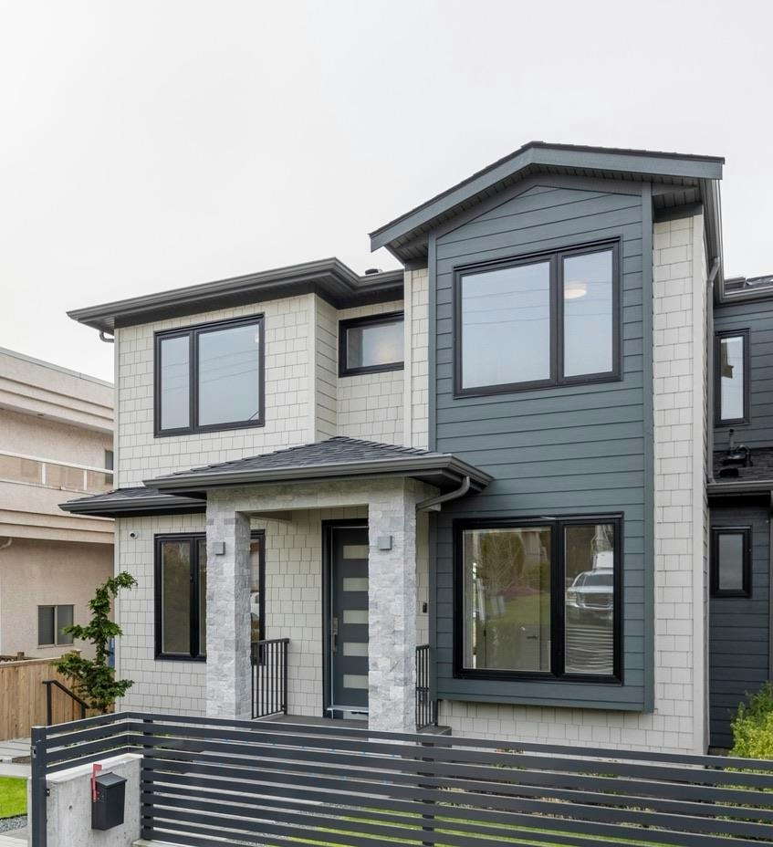 studio-6252 Kitchener Street, Burnaby, BC, V5B 2J4