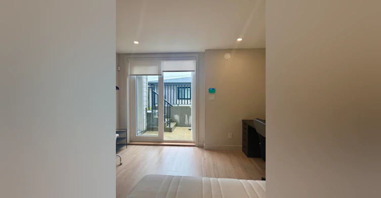 studio-6252 Kitchener Street, Burnaby, BC, V5B 2J4 - 4