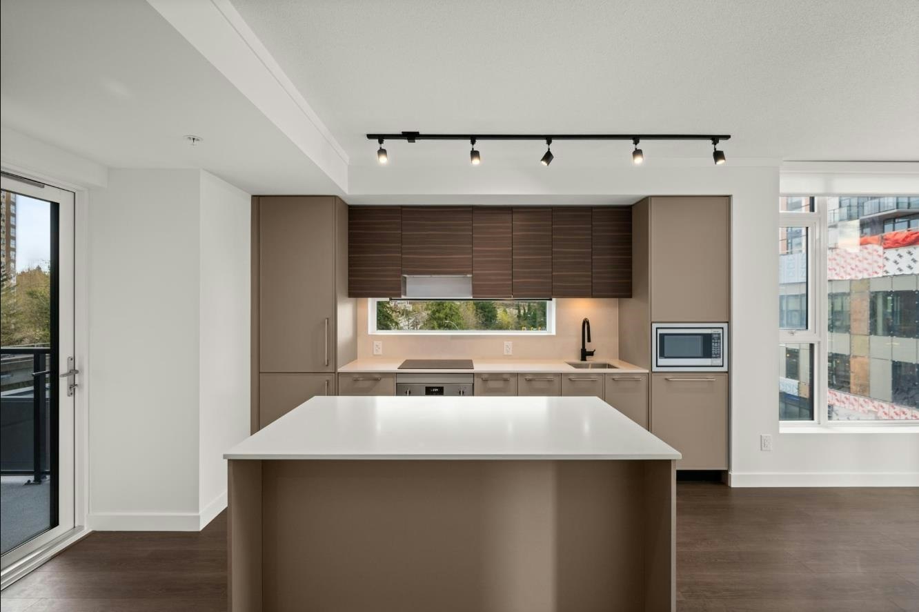 410,  13725 George Jct, Surrey, BC, V3T 0V7 - 5