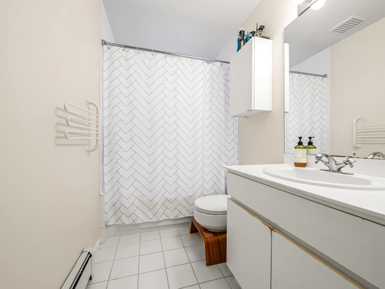 1855 Whyte Avenue, Vancouver, BC, V6J 1B1 - 24