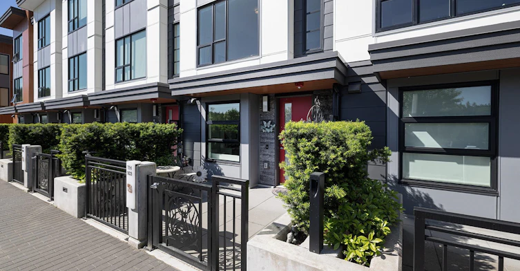 Th103-5370 Crooked Branch Road, Vancouver, BC, V6T 0E6 - 2