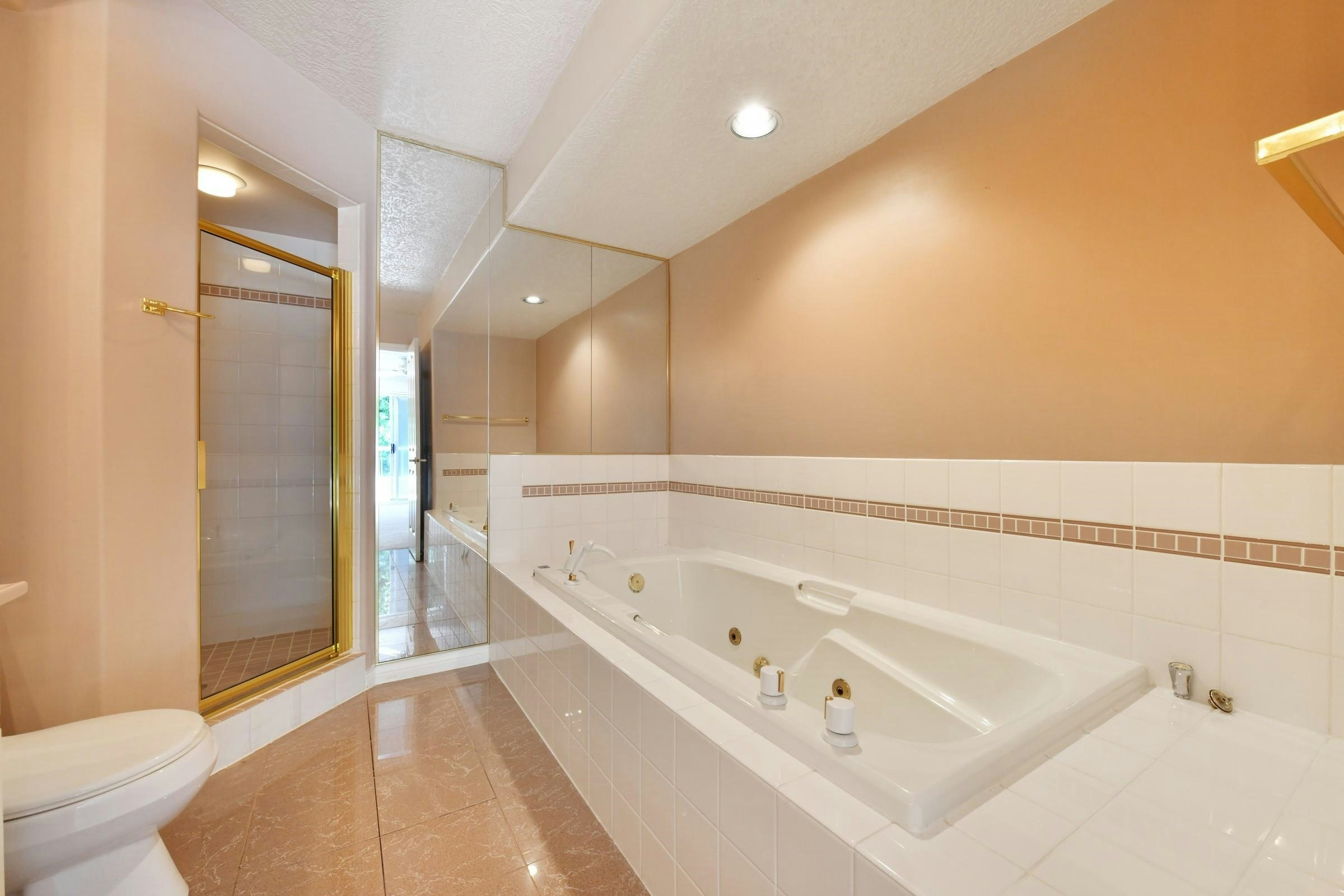 136-4001 Old Clayburn Road, Abbotsford, BC, V3G 1C5 - 13