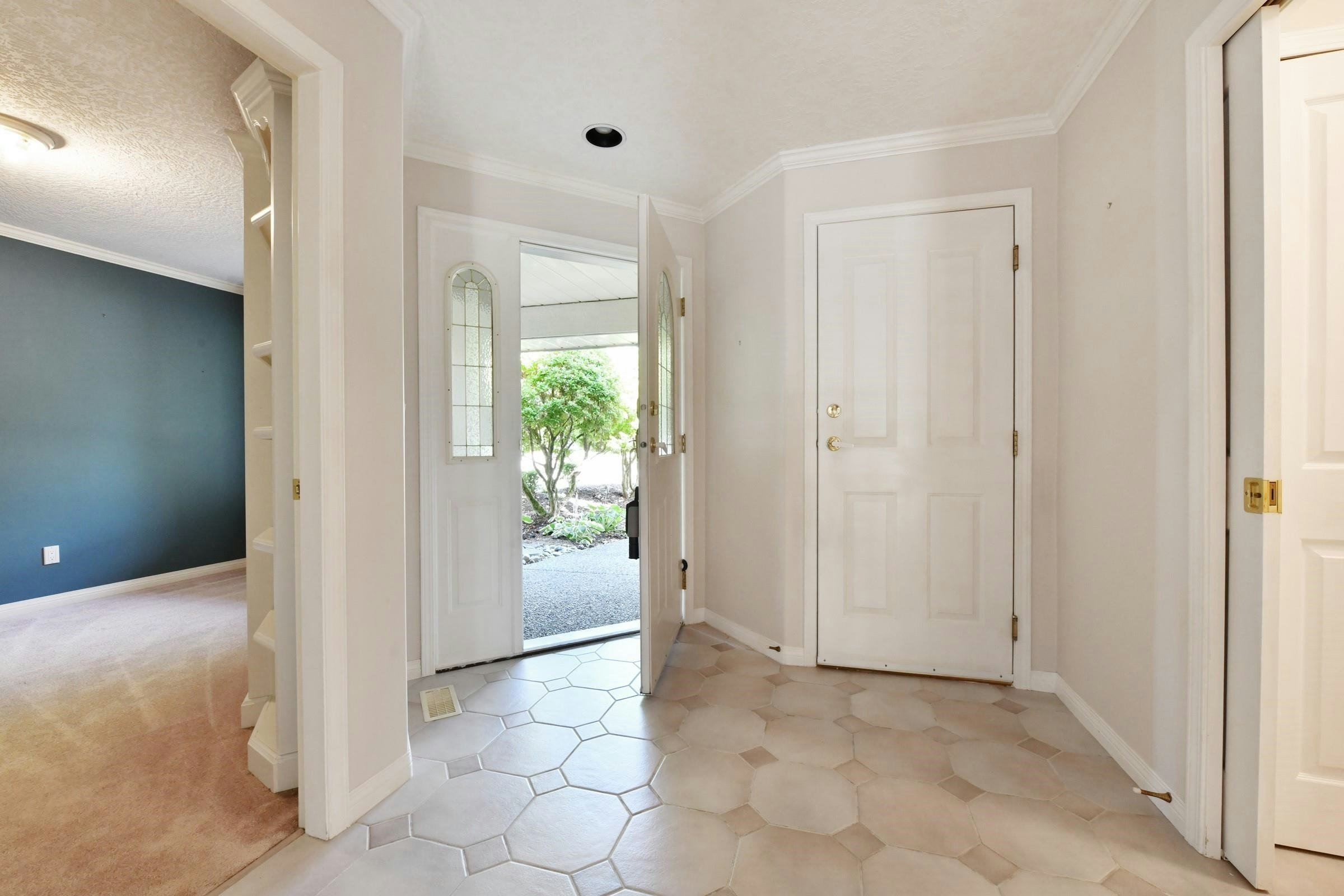 136-4001 Old Clayburn Road - 2