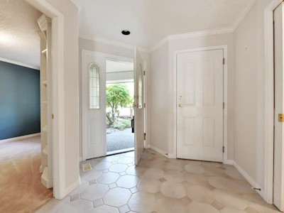 136-4001 Old Clayburn Road - 2