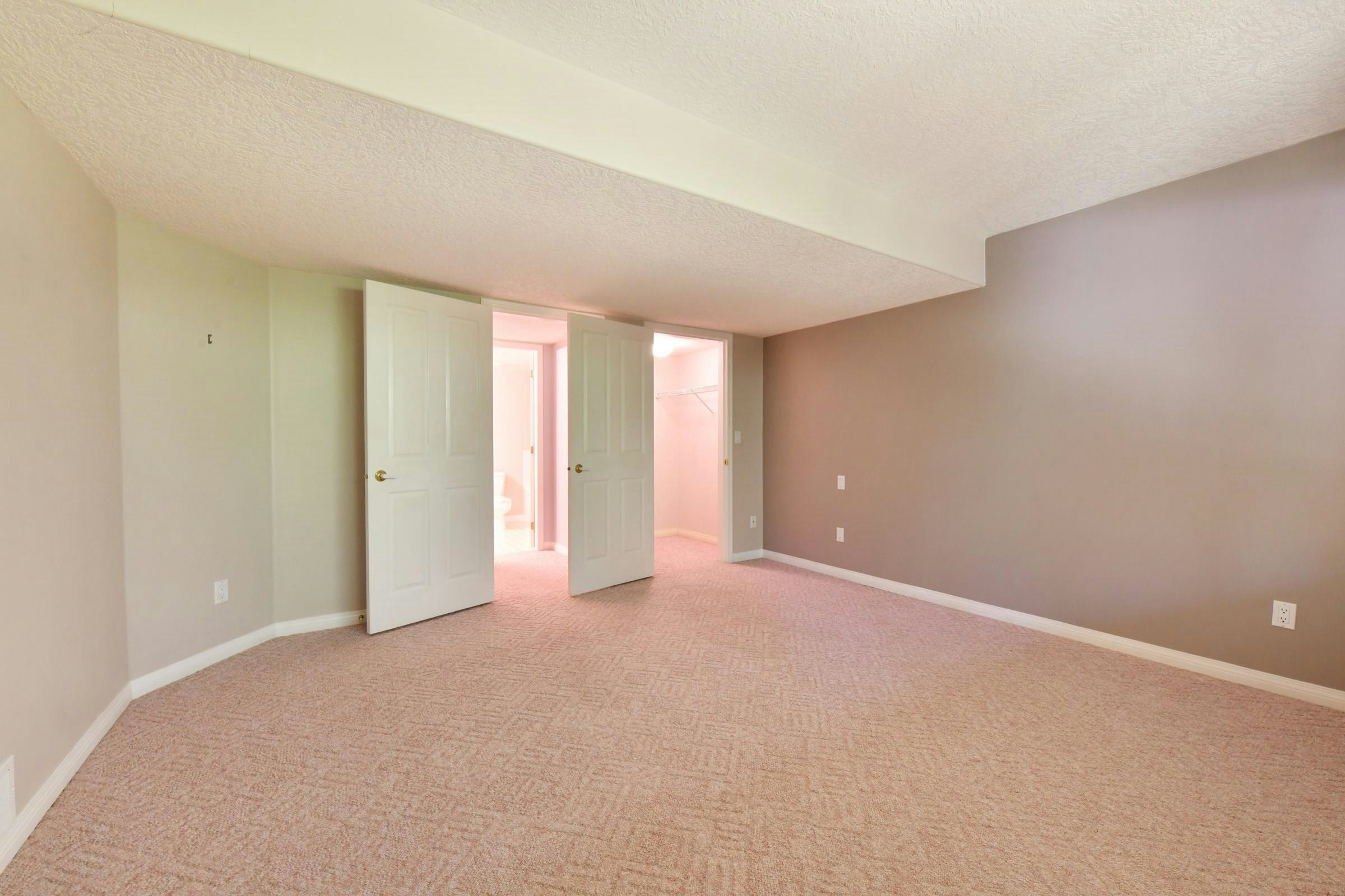 136-4001 Old Clayburn Road, Abbotsford, BC, V3G 1C5 - 23