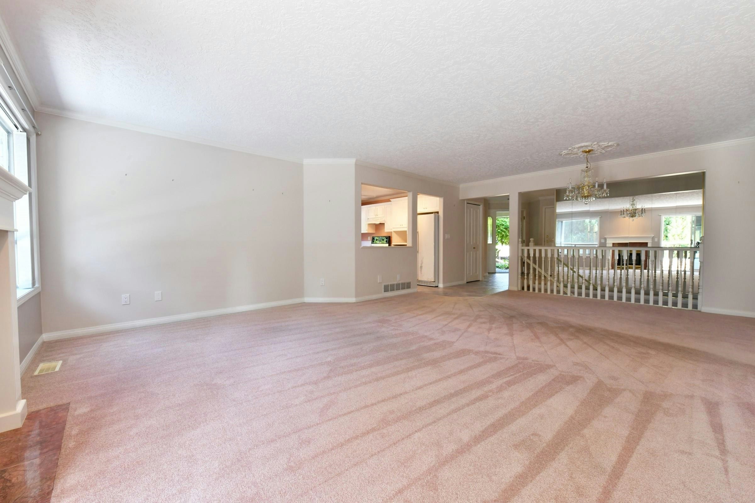136-4001 Old Clayburn Road - 4