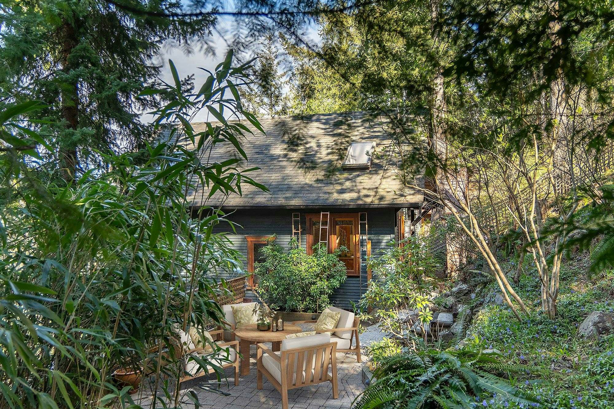 555 Roocroft Lane, Bowen Island, BC, V0N 1G2 - 26