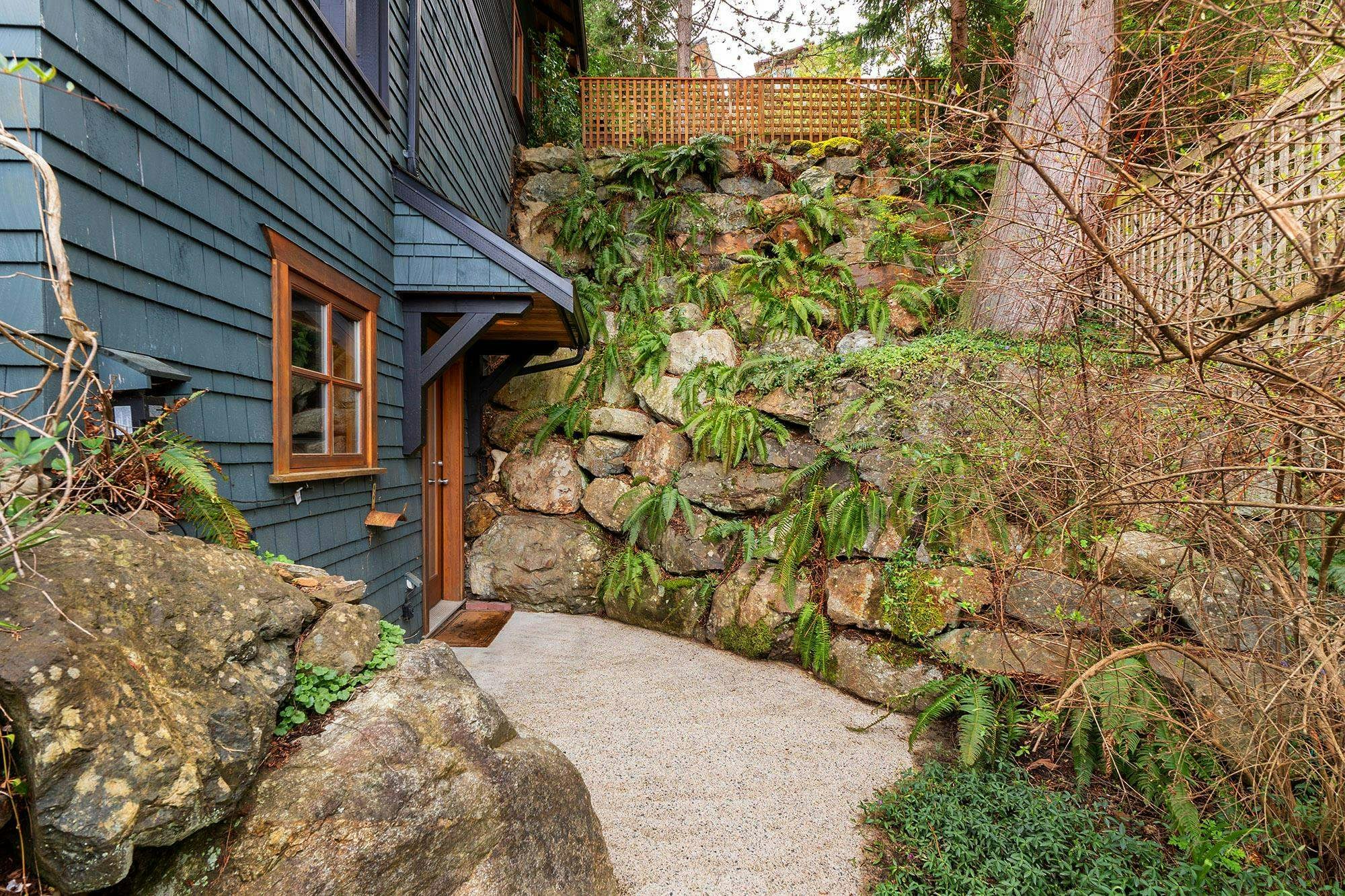 555 Roocroft Lane, Bowen Island, BC, V0N 1G2 - 31