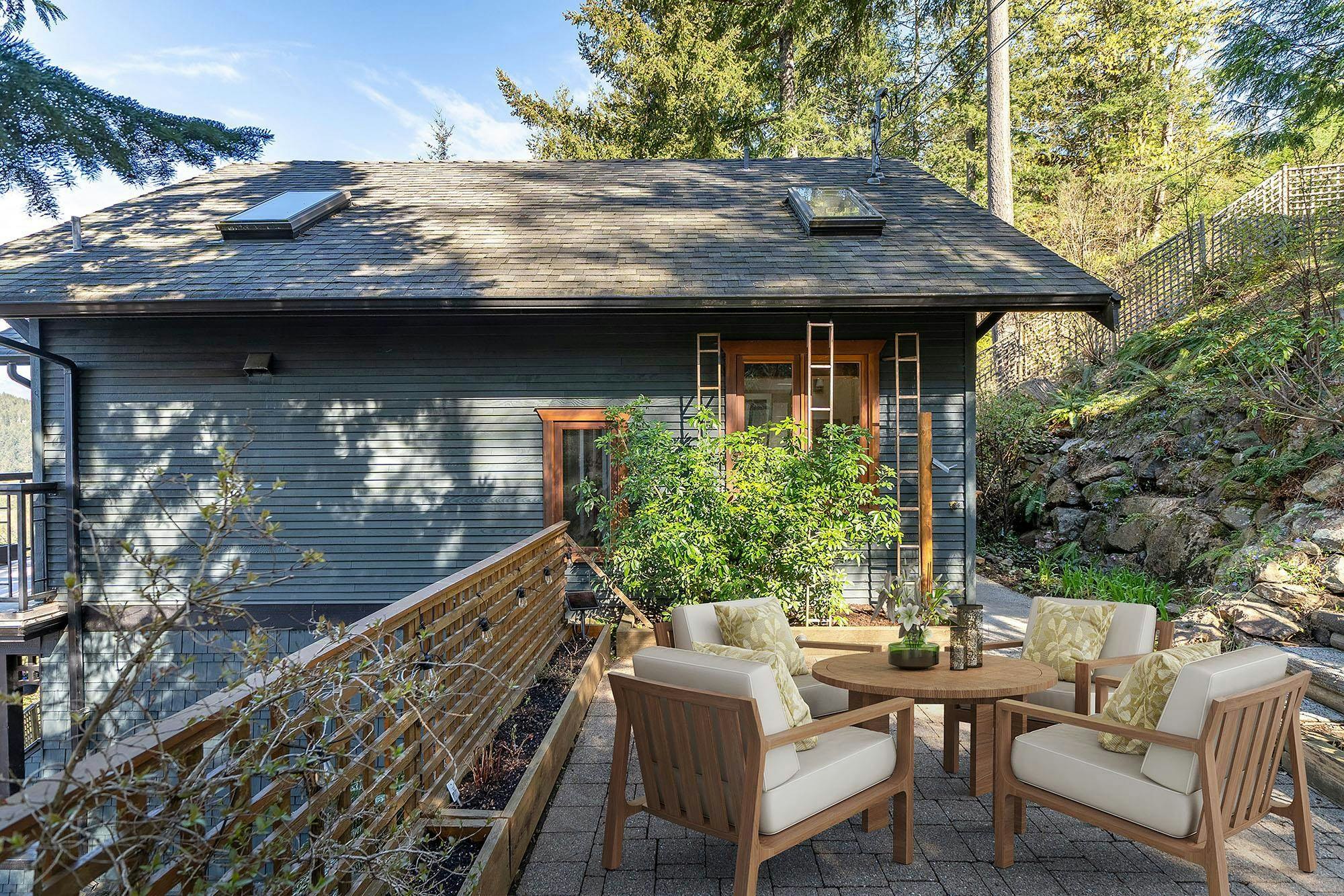 555 Roocroft Lane, Bowen Island, BC, V0N 1G2 - 25