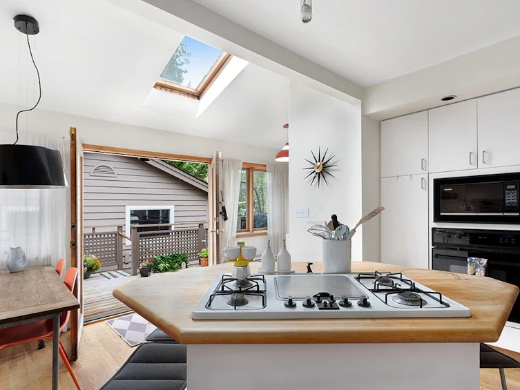3524 W 16th Avenue, Vancouver, BC, V6R 3C1 - 7