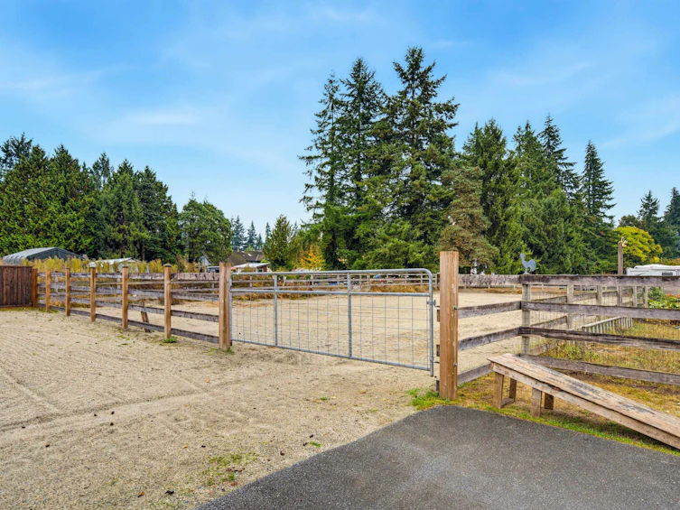 24061 55 Avenue, Langley, BC, V2Z 2N7 - 37