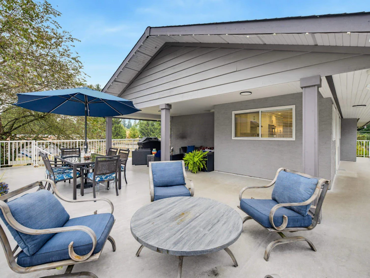 24061 55 Avenue, Langley, BC, V2Z 2N7 - 24